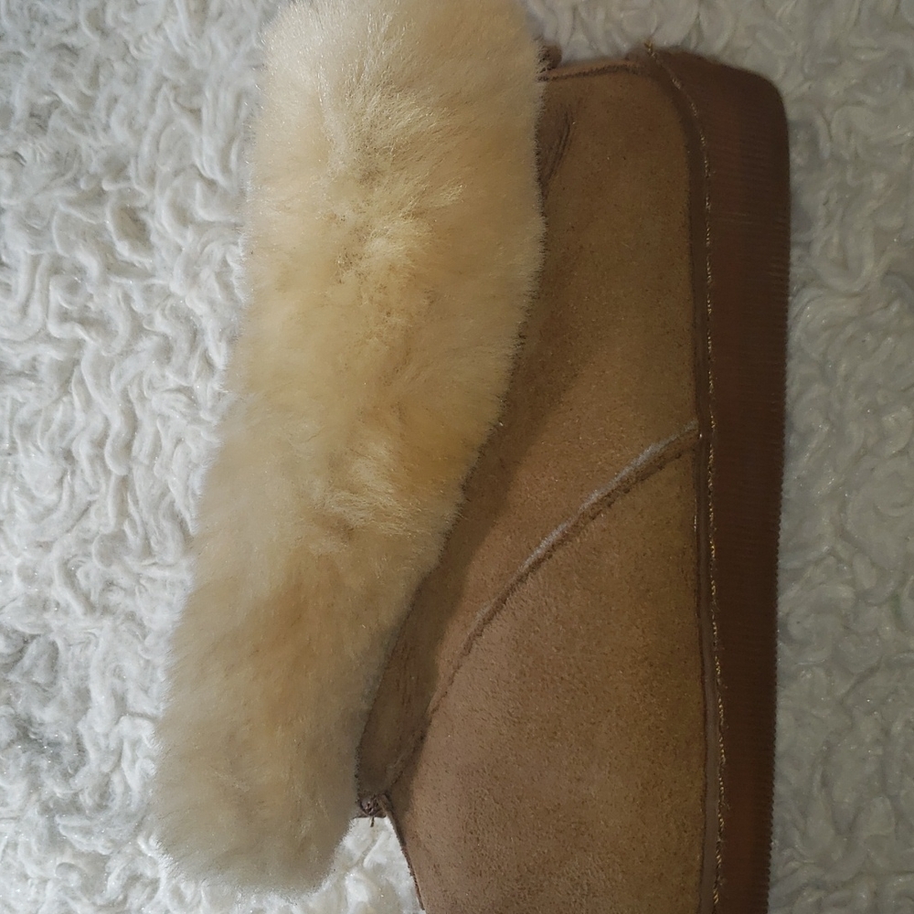 Minnetonka Golden Tan Sheepskin Ankle Boot Brand New Without Box 7 - Picture 12 of 16